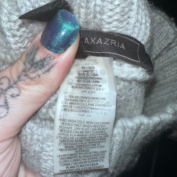 BCBGMAXAZRIA Lambswool Cable Knit Turtleneck Poncho Sweater M/L Cozy Winter - Picture 12 of 12